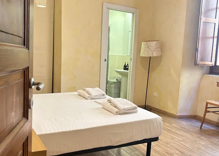 Leonardo's Signoria Flat By Florencehospitality *