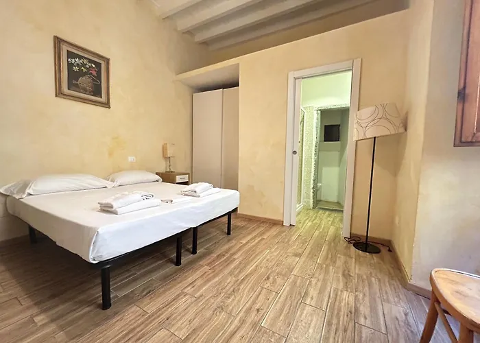 Leonardo's Signoria Flat By Florencehospitality * Florens